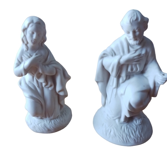 Joseph and Mary Porcelain Figurines - Picture 2 of 5